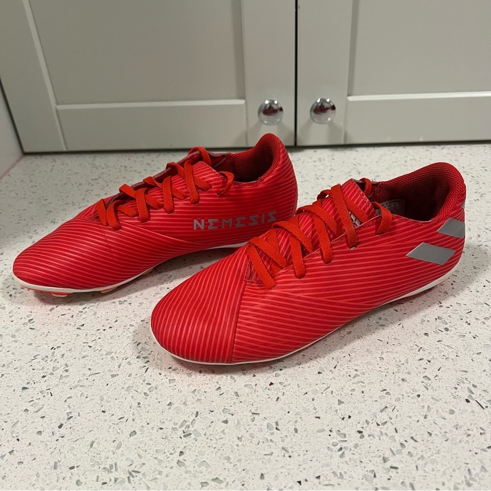ADIDAS Nemeziz Junior Outdoor Soccer Football Cleats Size 5 Kids Red-Orange